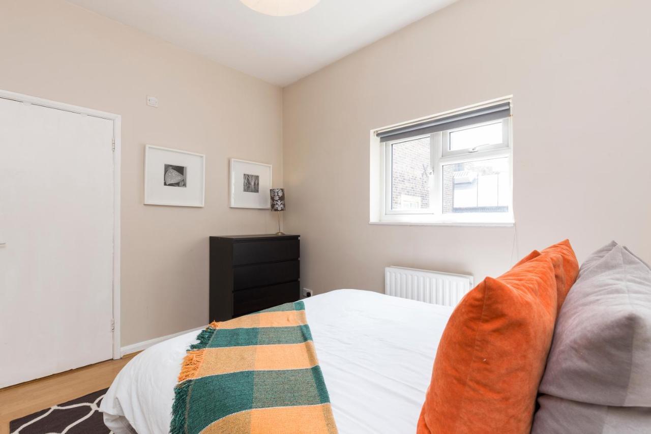 Modernised Apartments 1 And 2 Bedrooms Option Terrace And Balcony High Street Londres Exterior foto