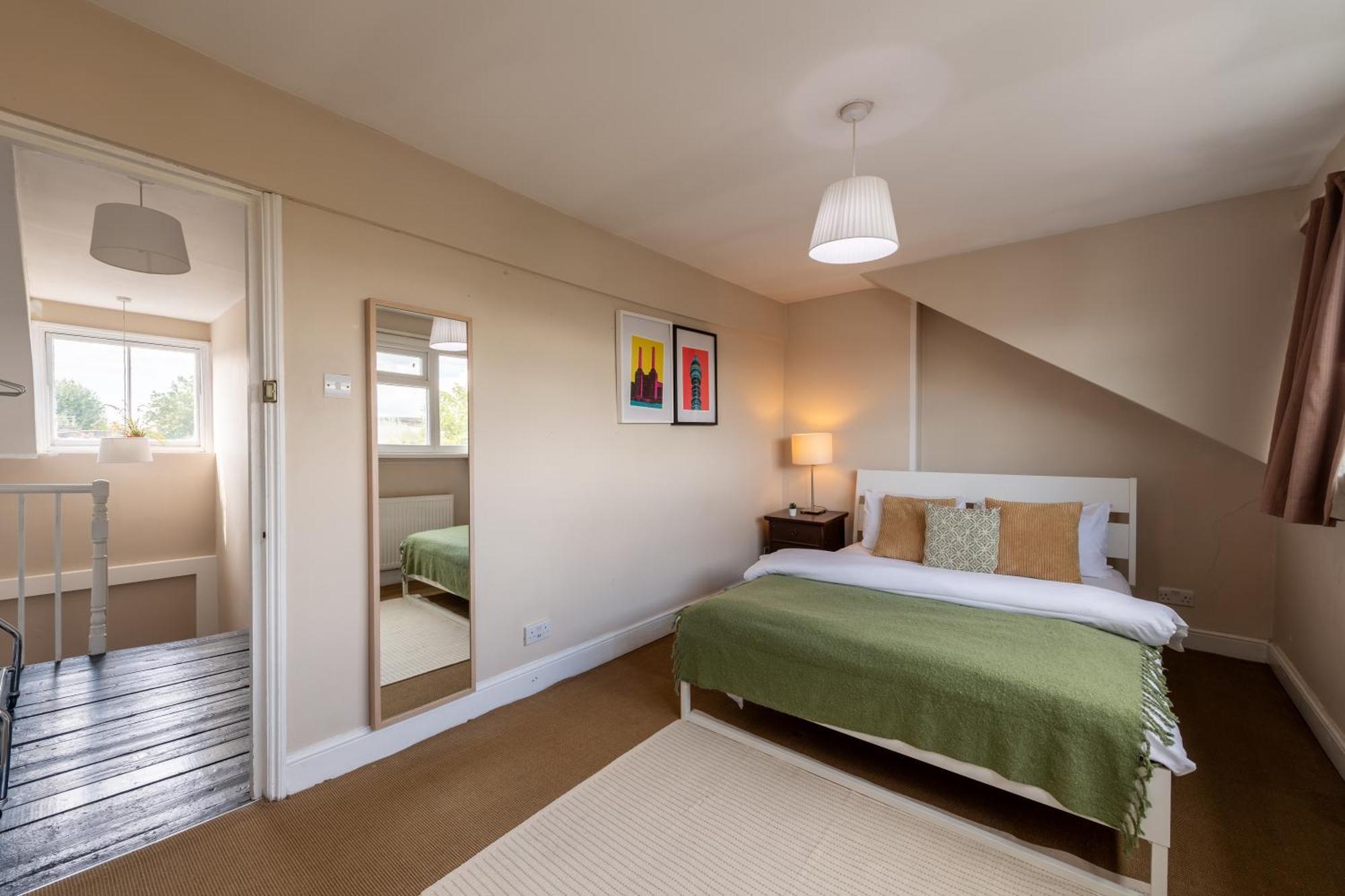 Modernised Apartments 1 And 2 Bedrooms Option Terrace And Balcony High Street Londres Exterior foto